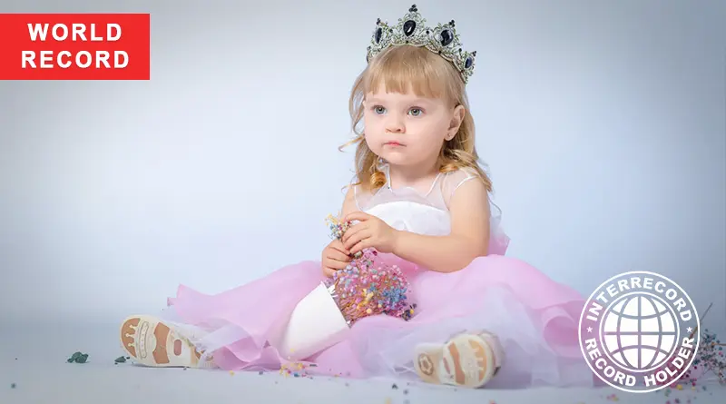 Наибольшее количество титулов у двухлетней девочки в детских онлайн-конкурсах ВКонтакте