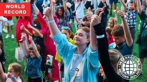 most people raising their thumbs up at the same time