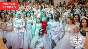 Record-breaking bridal runway show in Moscow
