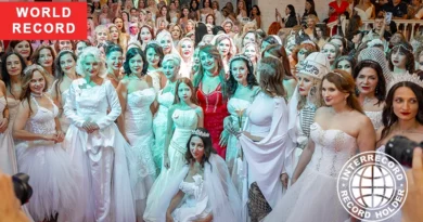 Record-breaking bridal runway show in Moscow