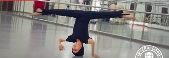 Rodion Likhnenko sets international headstand spin record