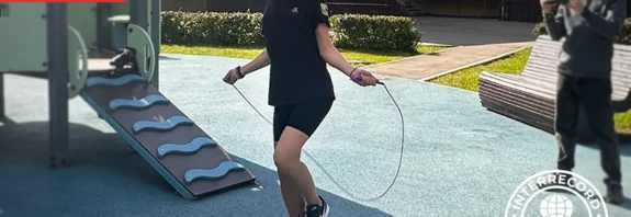 Varvara Chilidinova performing her skipping rope record on one leg