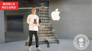 Dmitrii Maksimov with the rare Apple container