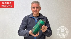Largest natural emerald crystal awarded the Official Excellence title