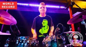 Standing drum performance during an endurance record